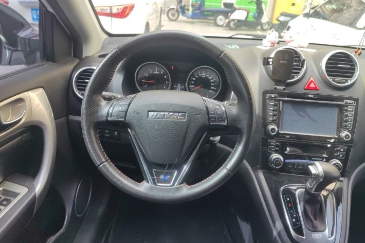 Used Haval H6 2016 Upgraded Model 1.5T Automatic Two-Wheel Drive Elite Version Steering Wheel
