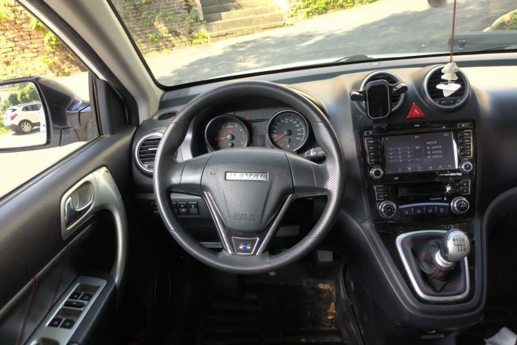 Used Haval H6 2016 Upgraded Model 1.5T Manual Two-Wheel Drive Urban Version Steering Wheel