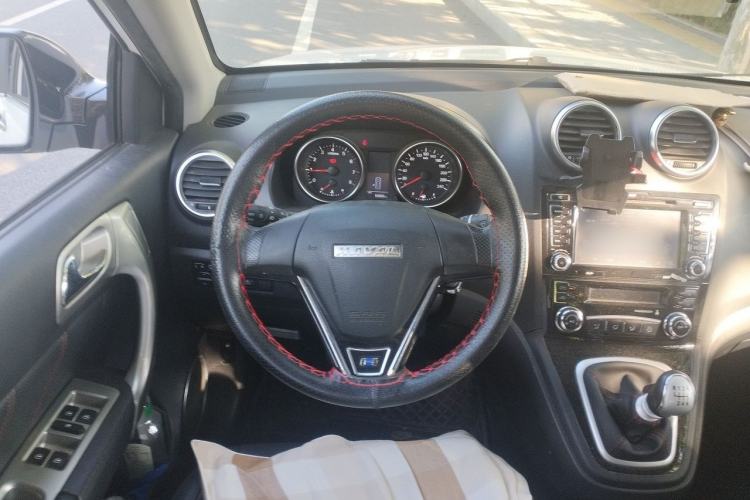 Used Haval H6 2016 Upgraded Model 1.5T Manual Two-Wheel Drive Urban Version Steering Wheel