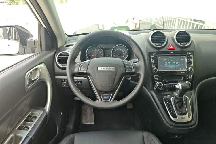 Used Haval H6 2016 Upgraded Model 1.5T Automatic Two-Wheel Drive Elite Version Steering Wheel
