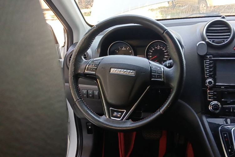 Used Haval H6 2016 Upgraded Model 1.5T Automatic Two-Wheel Drive Elite Version Steering Wheel