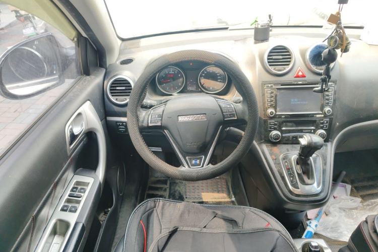 Used Haval H6 2016 Upgraded Model 1.5T Automatic Two-Wheel Drive Elite Version Steering Wheel