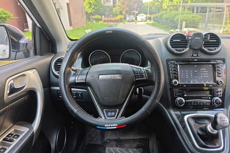 Used Haval H6 2016 Upgraded Model 1.5T Manual Two-Wheel Drive Elite Version Steering Wheel