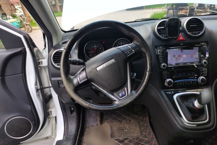 Used Haval H6 2016 Upgraded Model 1.5T Manual Two-Wheel Drive Elite Version Steering Wheel