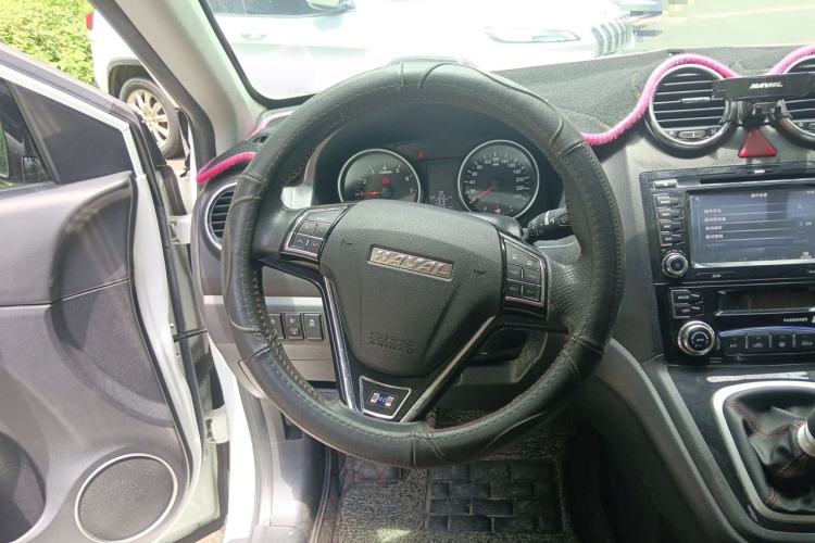 Used Haval H6 2016 Upgraded Model 1.5T Manual Two-Wheel Drive Elite Version Steering Wheel