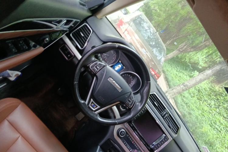 Used Haval H6 2016 Upgraded Model 1.5T Manual Two-Wheel Drive Urban Version Steering Wheel