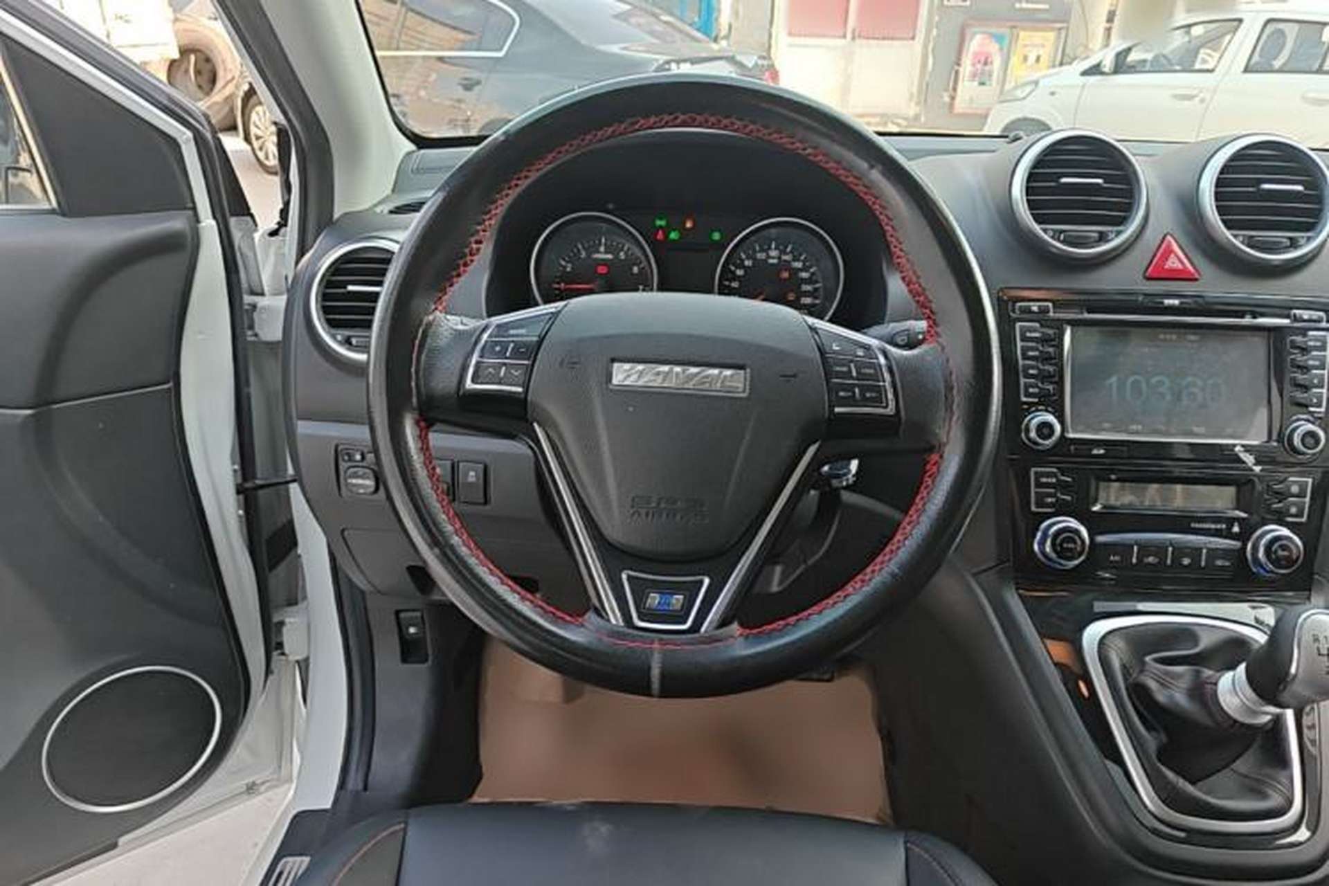 Used Haval H6 2016 Upgraded Model 1.5T Manual Two-Wheel Drive Elite Version Steering Wheel