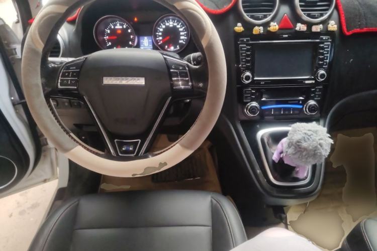Used Haval H6 2016 Upgraded Model 1.5T Manual Two-Wheel Drive Elite Version Steering Wheel