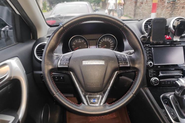 Used Haval H6 2016 Upgraded Model 1.5T Automatic Two-Wheel Drive Elite Version Steering Wheel