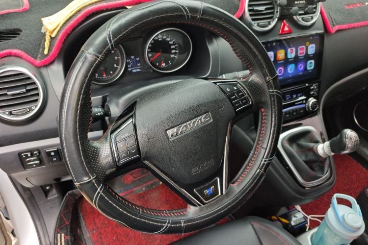 Used Haval H6 2016 Upgraded Model 1.5T Manual Two-Wheel Drive Elite Version Steering Wheel