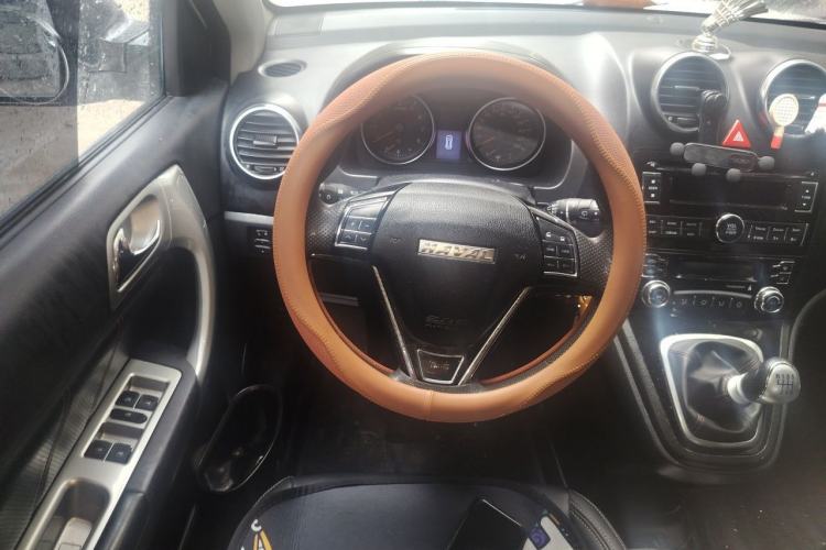 Used Haval H6 2016 Upgraded Model 1.5T Manual Two-Wheel Drive Value Edition Steering Wheel