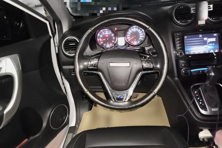 Used Haval H6 2016 Upgraded Model 1.5T Automatic Two-Wheel Drive Elite Version Steering Wheel