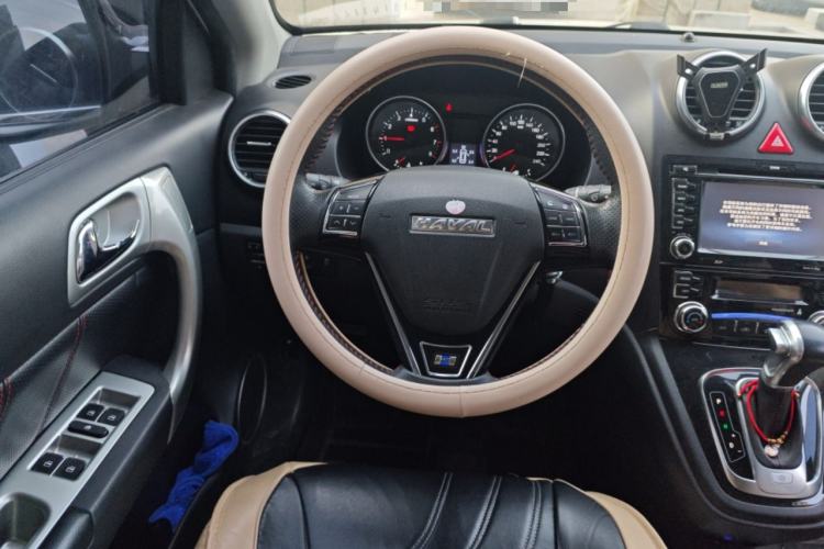 Used Haval H6 2016 Upgraded Model 1.5T Automatic Two-Wheel Drive Elite Version Steering Wheel