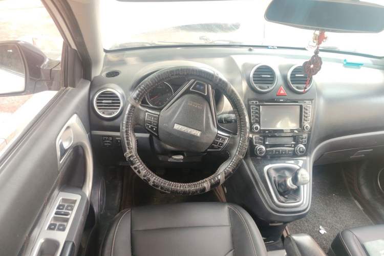 Used Haval H6 2016 Upgraded Model 1.5T Manual Two-Wheel Drive Urban Version Steering Wheel