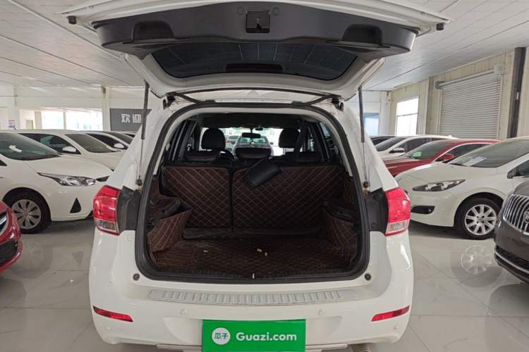 Used Haval H6 2016 Upgraded Model 1.5T Manual Two-Wheel Drive Urban Version Trunk