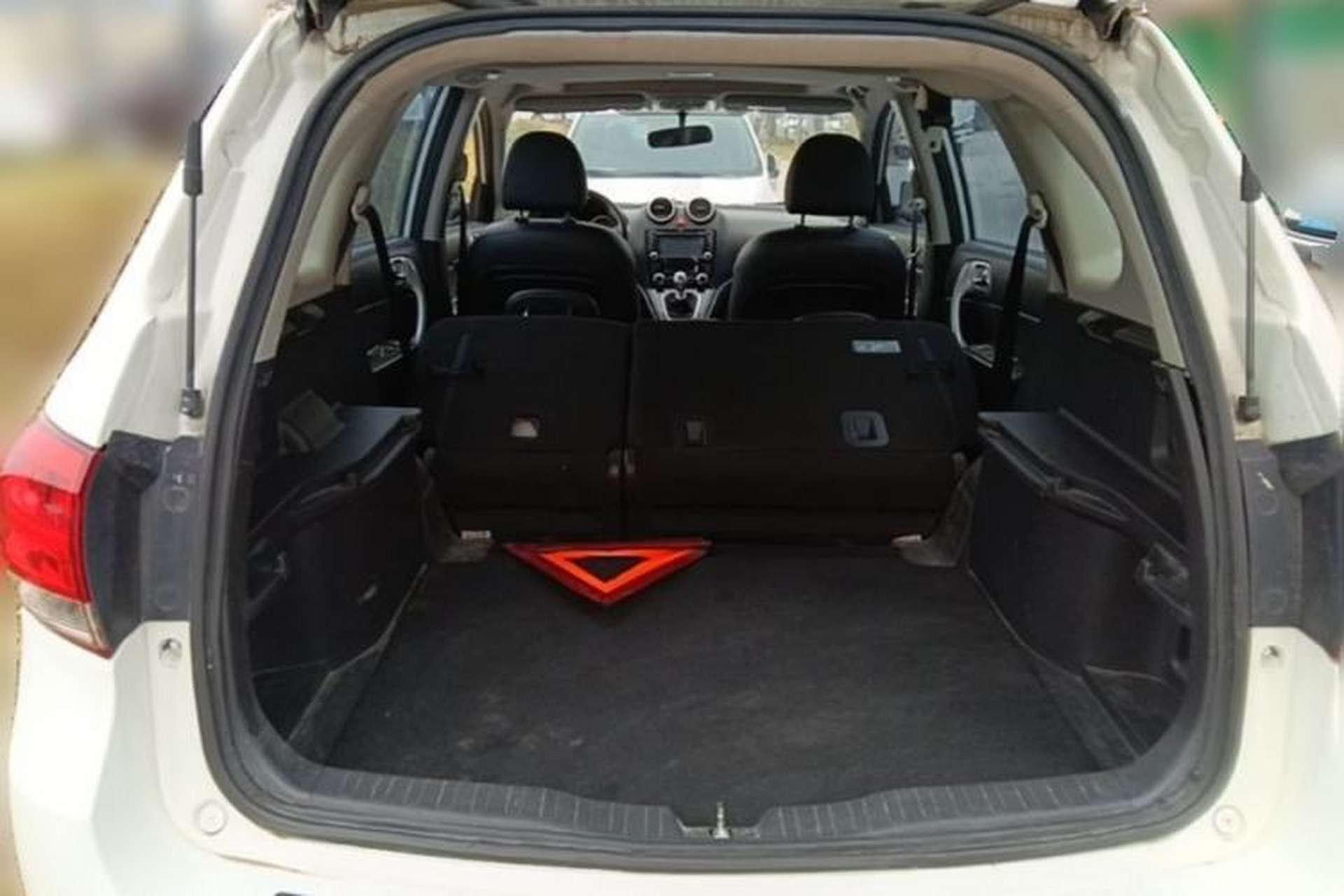 Used Haval H6 2016 Upgraded Model 1.5T Manual Two-Wheel Drive Elite Version Trunk