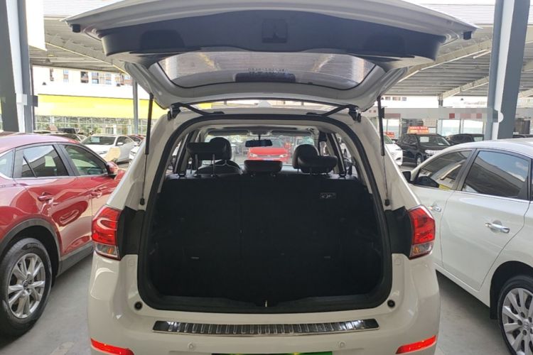 Used Haval H6 2016 Upgraded Model 1.5T Manual Two-Wheel Drive Elite Version Trunk