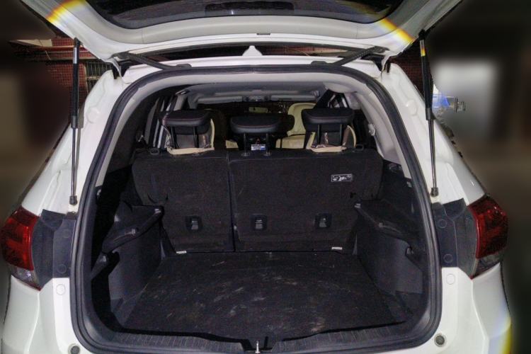 Used Haval H6 2016 Upgraded Model 1.5T Automatic Two-Wheel Drive Elite Version Trunk