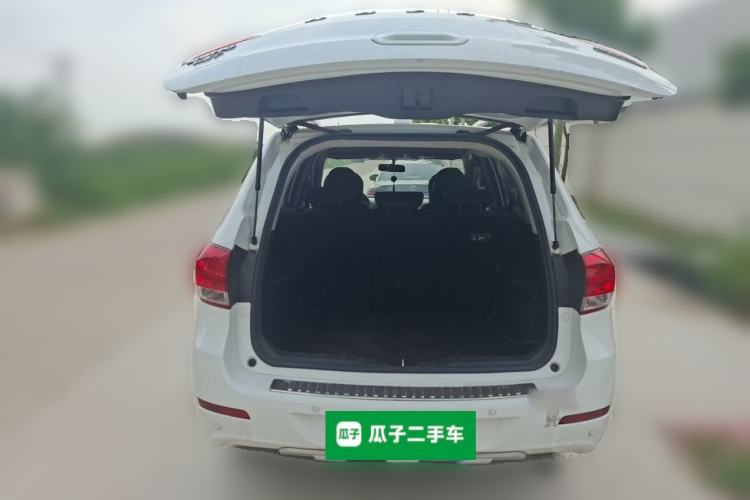 Used Haval H6 2016 Upgraded Model 1.5T Manual Two-Wheel Drive Urban Version Trunk