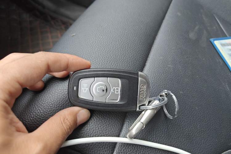 Used Haval H6 2016 Upgraded Model 1.5T Manual Two-Wheel Drive Elite Version Vehicle Key