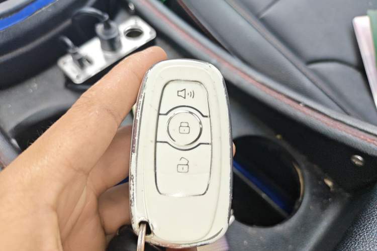 Used Haval H6 2016 Upgraded Model 1.5T Manual Two-Wheel Drive Elite Version Vehicle Key
