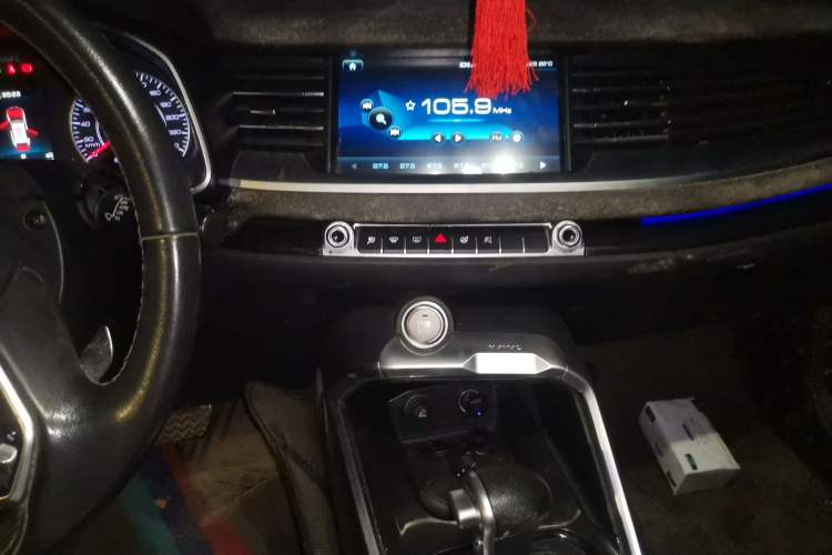 Used Haval H6 2017 Blue Label 1.5T Automatic Two-Wheel Drive ZhiShang Model Audio And AC Panel