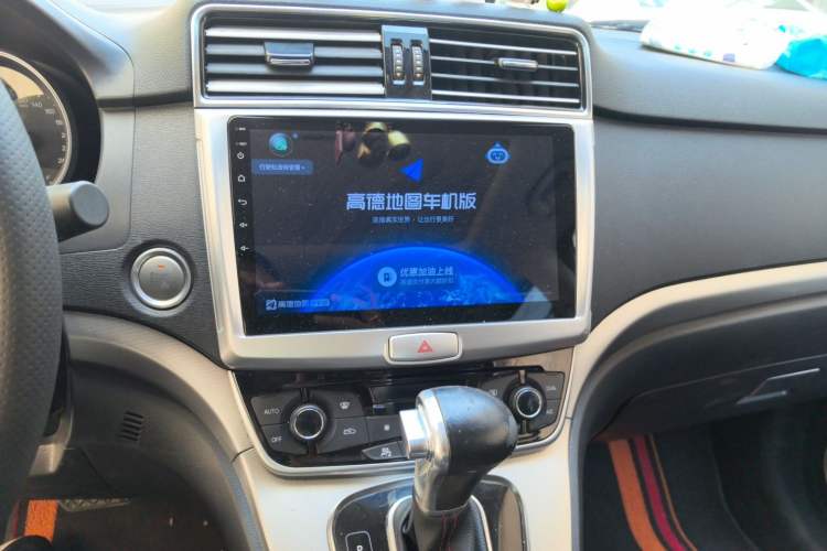 Used Haval H6 2017 Blue Label Sport Edition 1.5T Automatic Two-Wheel Drive Luxury Model Audio And AC Panel