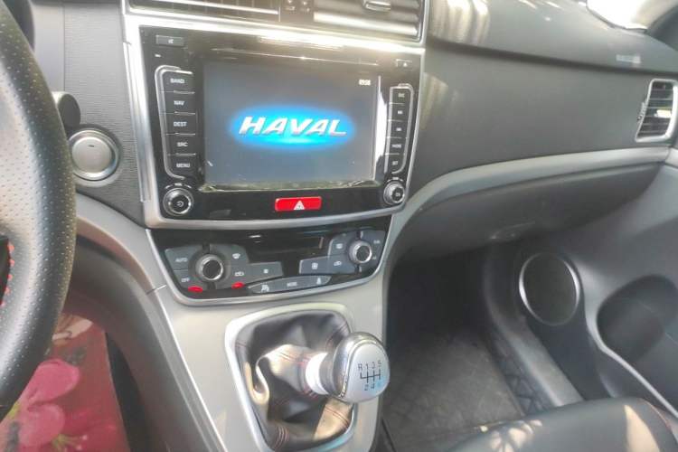 Used Haval H6 2017 Blue Label Sport Edition 1.5T Manual Two-Wheel Drive Elite Model Audio And AC Panel