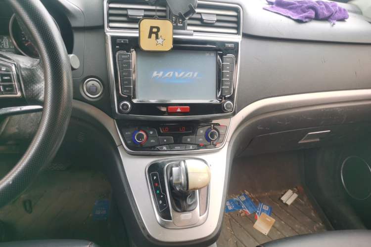 Used Haval H6 2017 Red-Label Sport Edition 1.5T Automatic Two-Wheel Drive Luxury Model Audio And AC Panel