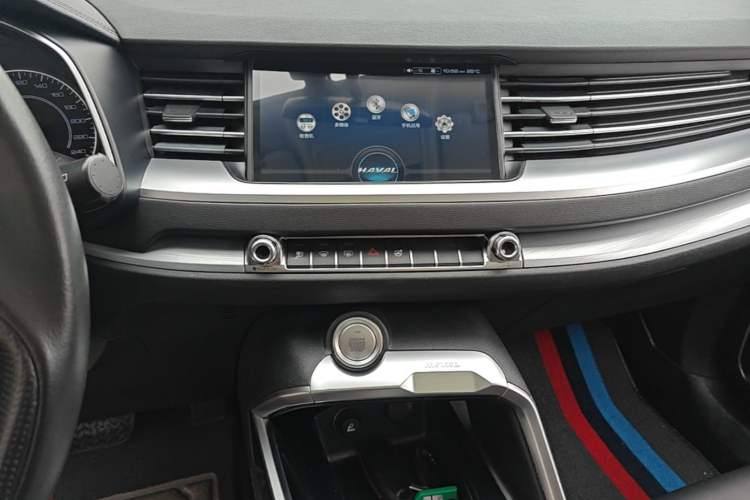 Used Haval H6 2017 Blue Label 1.3T Automatic Two-Wheel Drive Luxury Model Audio And AC Panel