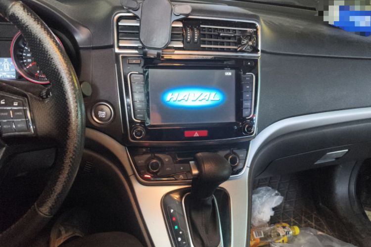Used Haval H6 2017 Red-Label Sport Edition 1.5T Automatic Two-Wheel Drive Luxury Model Audio And AC Panel