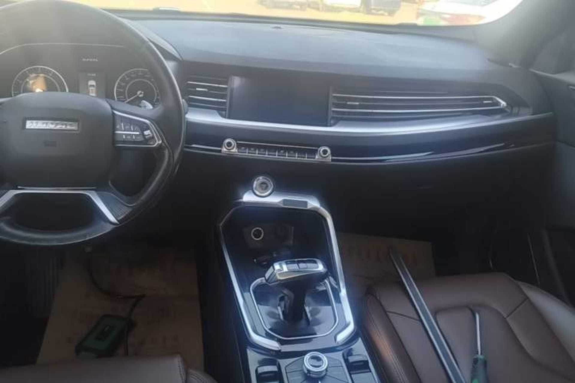 Used Haval H6 2017 Red Label 2.0T Automatic Two-Wheel Drive ZhiShang Model Audio And AC Panel