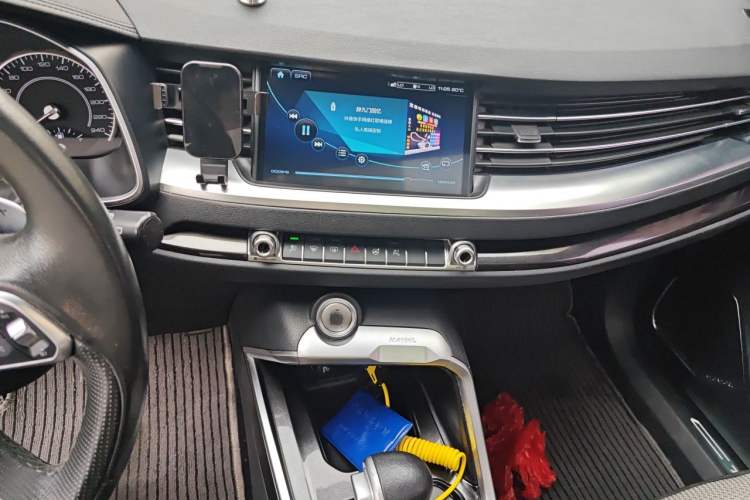 Used Haval H6 2017 Blue Label 1.5T Automatic Two-Wheel Drive ZhiShang Model Audio And AC Panel