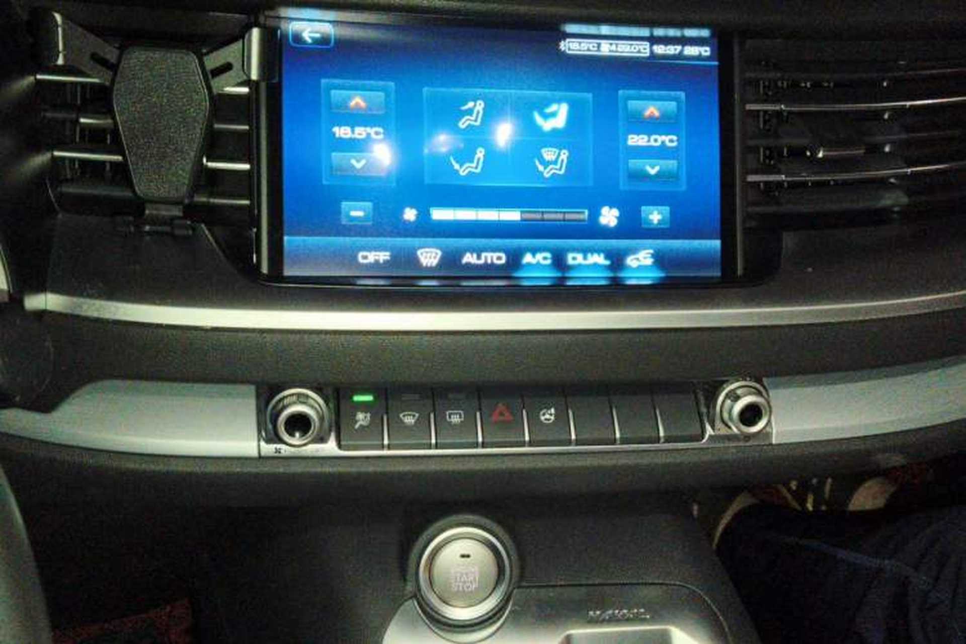 Used Haval H6 2017 Blue Label 2.0T Automatic Two-Wheel Drive Smart Edition Audio And AC Panel