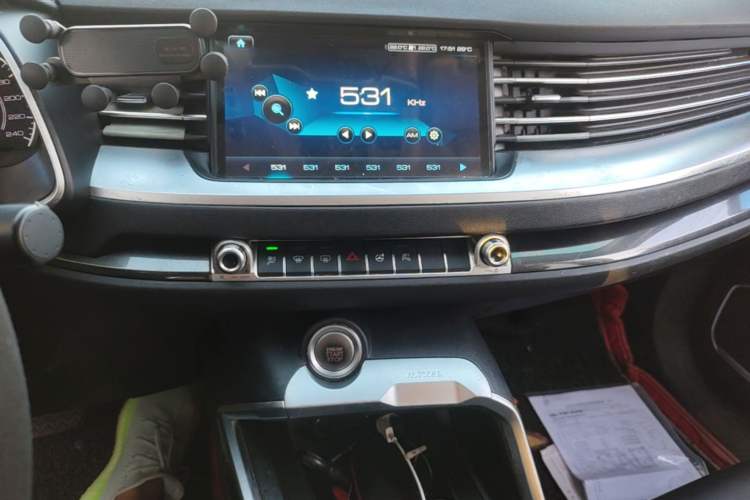 Used Haval H6 2017 Blue Label 1.5T Automatic Two-Wheel Drive ZhiShang Model Audio And AC Panel