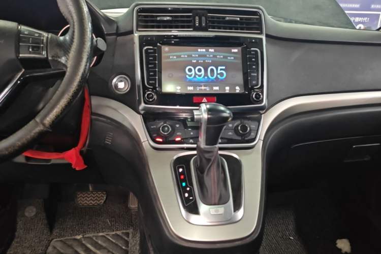 Used Haval H6 2017 Blue Label Sport Edition 1.5T Automatic Two-Wheel Drive Luxury Model Audio And AC Panel