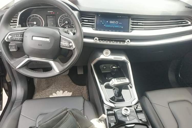 Used Haval H6 2017 Blue Label 2.0T Automatic Two-Wheel Drive Smart Edition Center Console