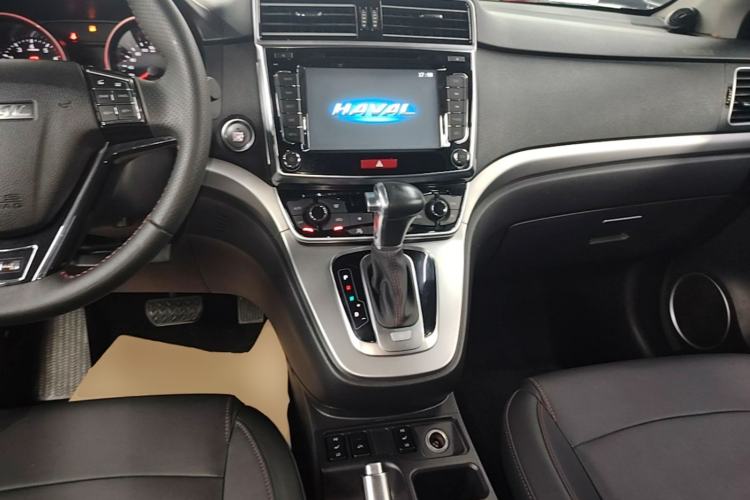Used Haval H6 2017 Red-Label Sport Edition 1.5T Automatic Two-Wheel Drive Luxury Model Center Console