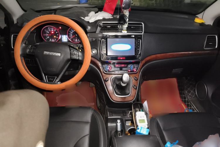 Used Haval H6 2017 Red-Label Sport Edition 1.5T Manual Two-Wheel Drive Elite Model Center Console