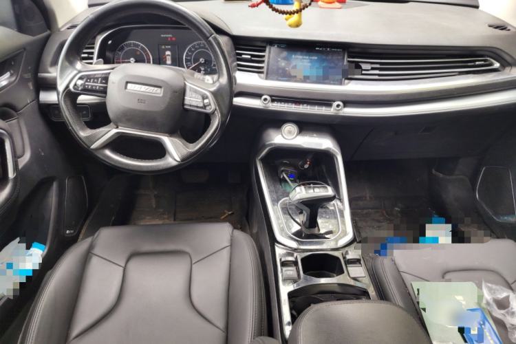 Used Haval H6 2017 Blue Label 2.0T Automatic Two-Wheel Drive Luxury Model Center Console