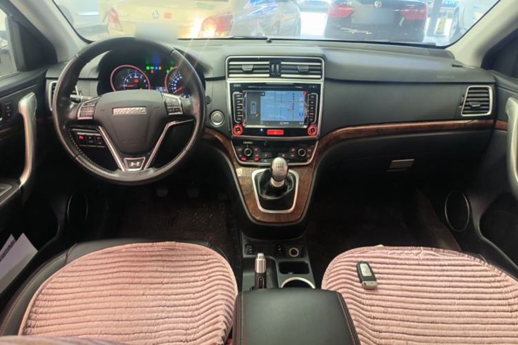Used Haval H6 2017 Red-Label Sport Edition 1.5T Manual Two-Wheel Drive Elite Model Center Console
