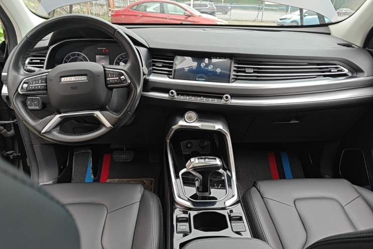 Used Haval H6 2017 Blue Label 1.3T Automatic Two-Wheel Drive Luxury Model Center Console