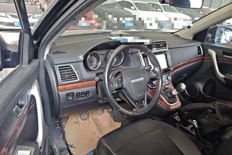 Used Haval H6 2017 Red-Label Sport Edition 1.5T Manual Two-Wheel Drive Elite Model Center Console