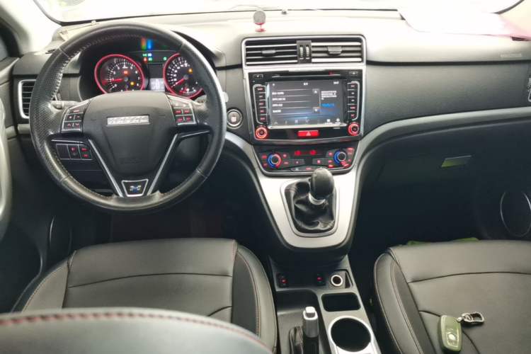 Used Haval H6 2017 Blue Label Sport Edition 1.5T Manual Two-Wheel Drive Elite Model Center Console