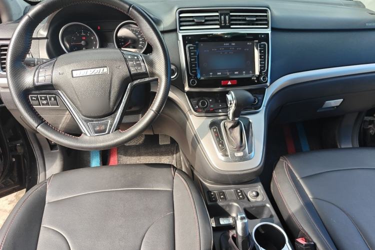 Used Haval H6 2017 Red-Label Sport Edition 1.5T Automatic Two-Wheel Drive Luxury Model Center Console