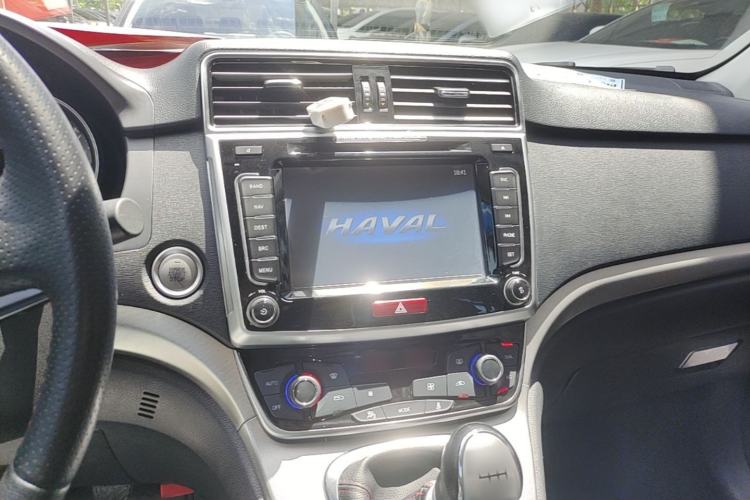 Used Haval H6 2017 Blue Label Sport Edition 1.5T Manual Two-Wheel Drive Elite Model Center Console