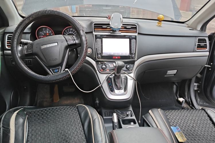 Used Haval H6 2017 Blue Label Sport Edition 1.5T Automatic Two-Wheel Drive Luxury Model Center Console