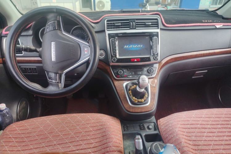 Used Haval H6 2017 Red-Label Sport Edition 1.5T Manual Two-Wheel Drive Elite Model Center Console