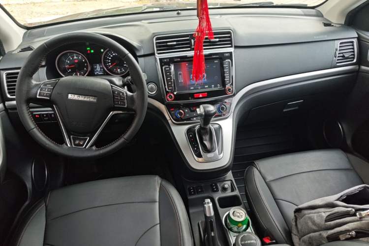 Used Haval H6 2017 Red-Label Sport Edition 1.5T Automatic Two-Wheel Drive Luxury Model Center Console