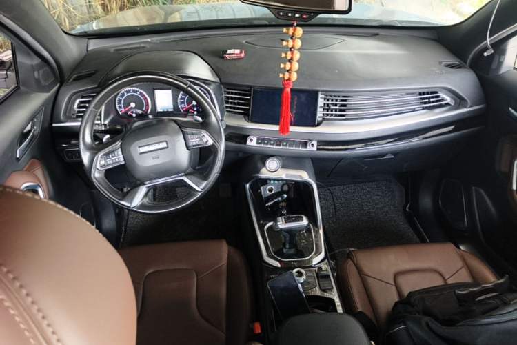 Used Haval H6 2017 Blue Label 2.0T Automatic Two-Wheel Drive Smart Edition Center Console